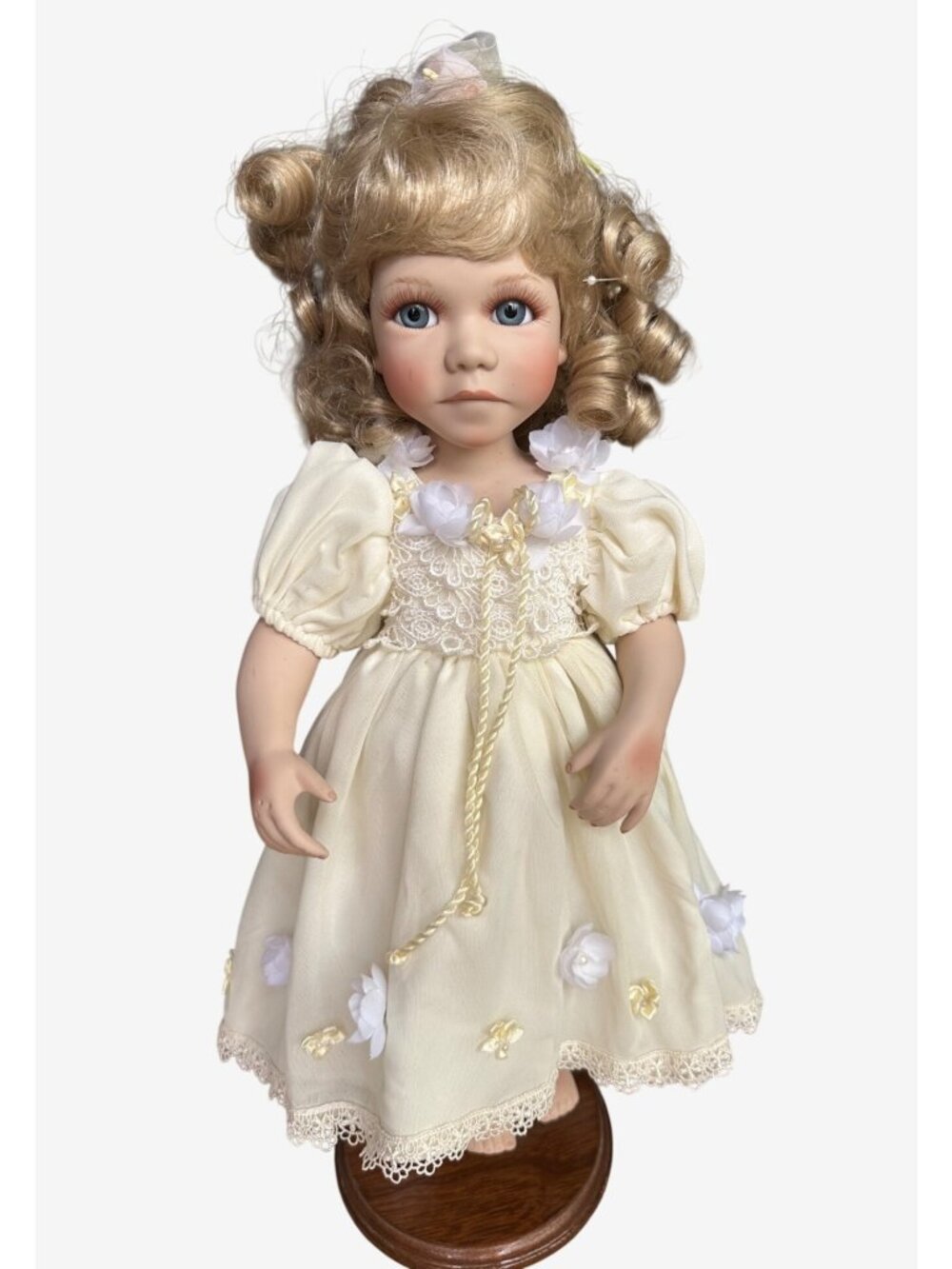 Rebecca Collectible Porcelain Doll Geppeddo Cream Dress Blonde Curls 16" w Stand